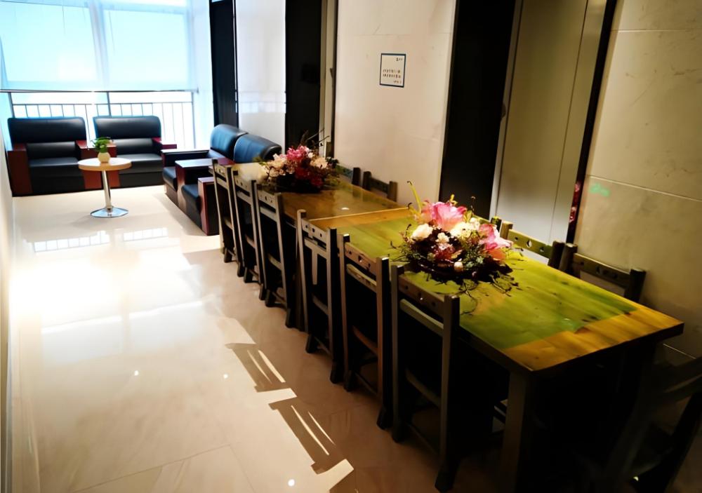 city comfort inn liuzhou wuling liugong avenue yihuacheng
