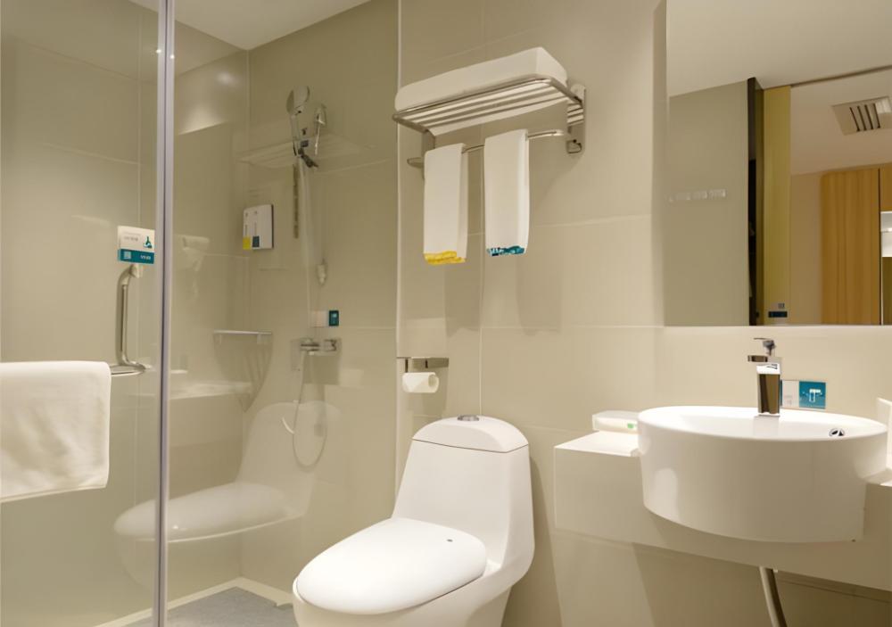 city comfort inn liuzhou wuling liugong avenue yihuacheng