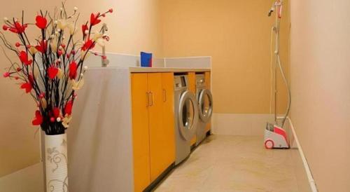 city comfort inn huanggang huangmei passenger station