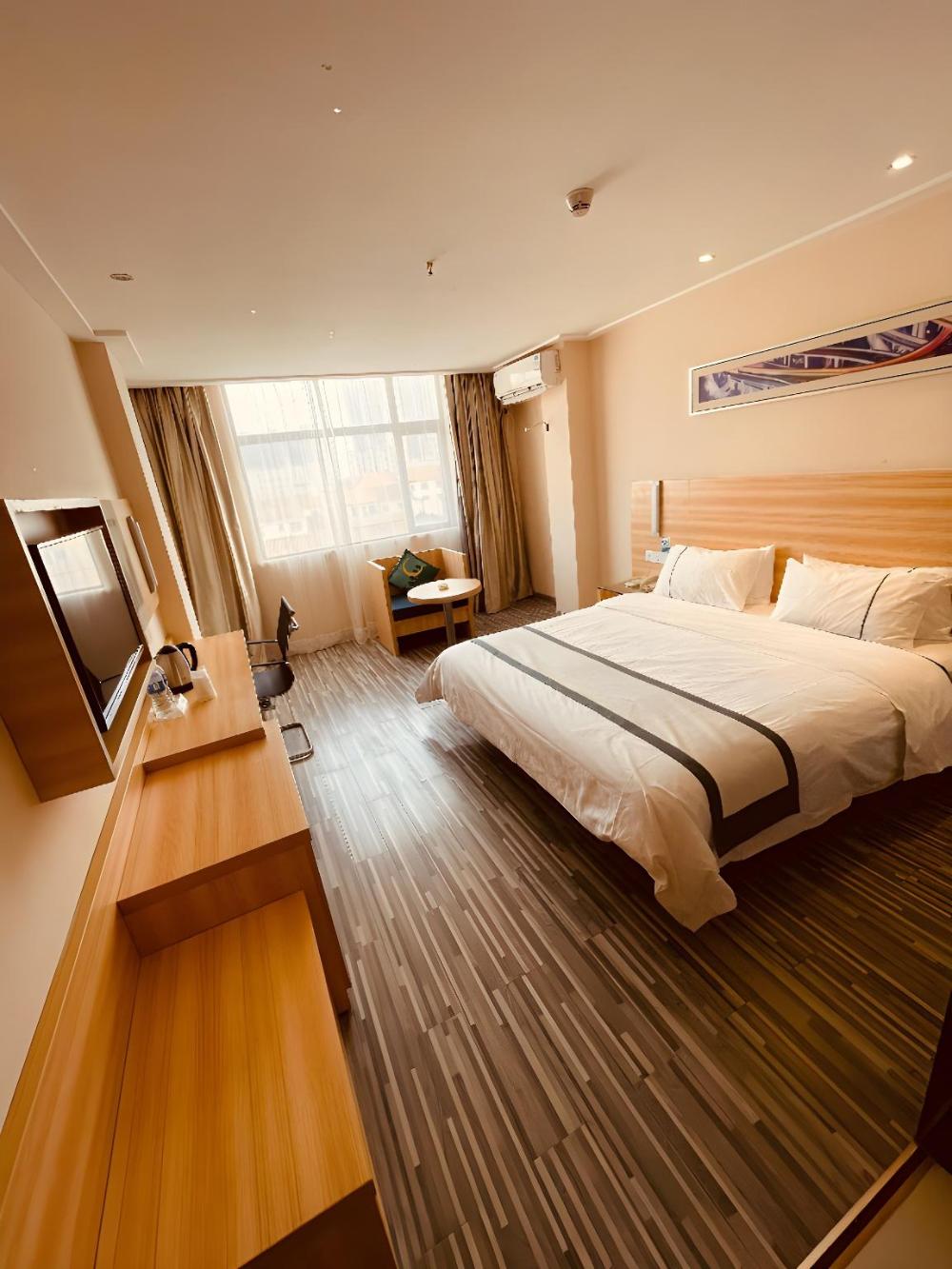 city comfort inn huanggang huangmei passenger station