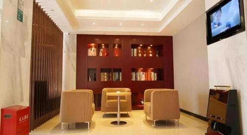 city comfort inn huanggang huangmei passenger station