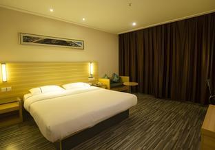 city comfort inn huanggang huangmei passenger station