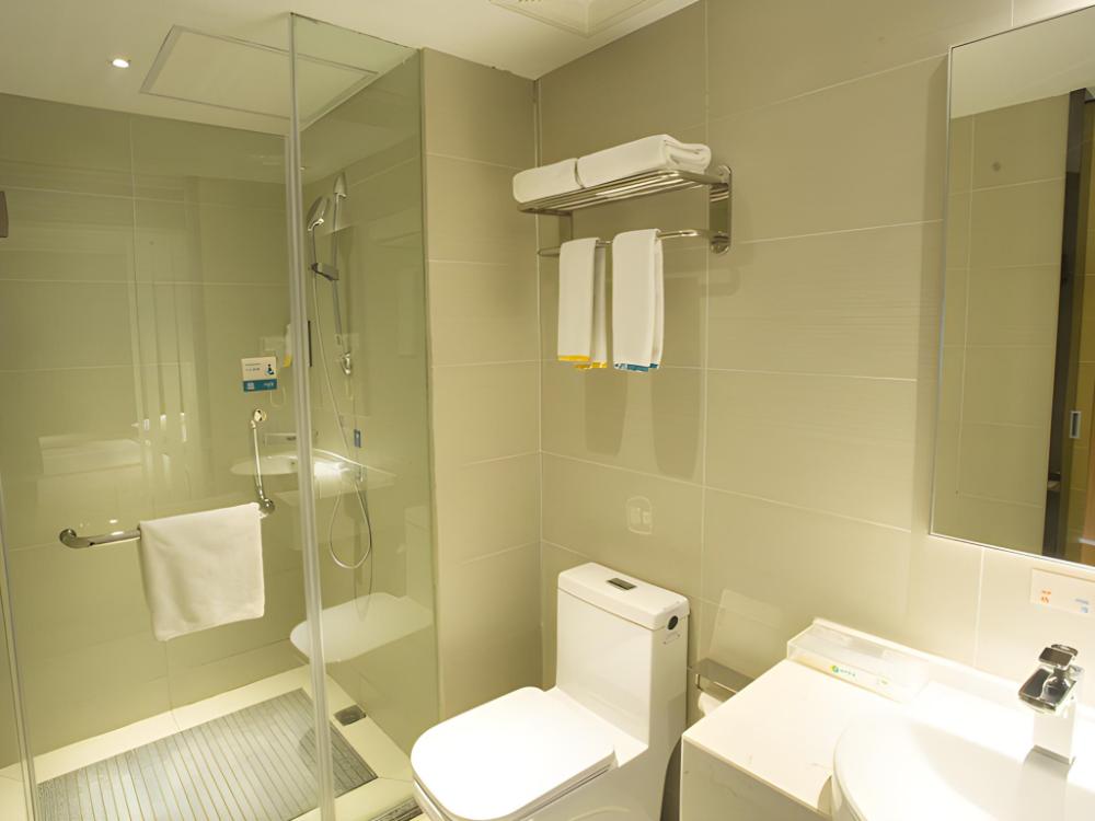 city comfort inn huanggang huangzhou avenue