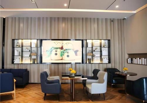 echarm hotel rong county south passenger station