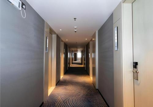 echarm hotel rong county south passenger station