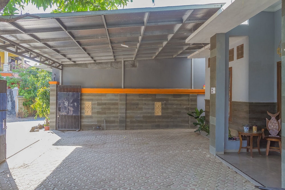 reddoorz syariah puri kalijaga street
