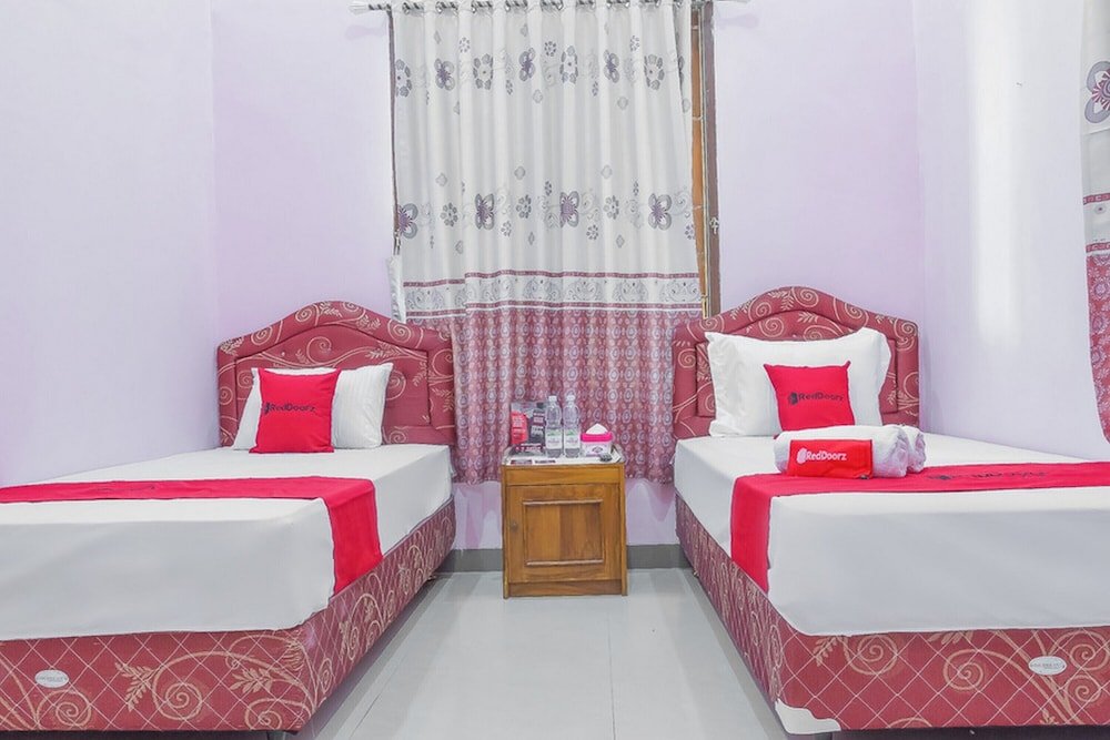 reddoorz syariah puri kalijaga street