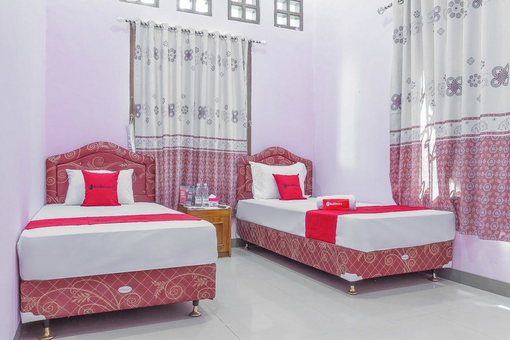 reddoorz syariah puri kalijaga street