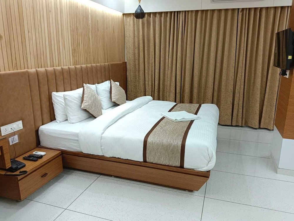 Hotel Tulsi,India>>Surat,3 star