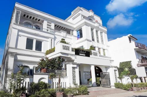 capital o 63319 hotel corinthian
