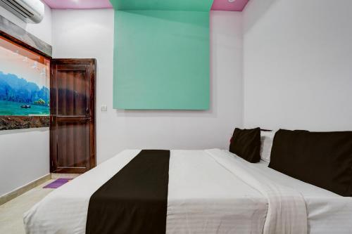 capital o 63319 hotel corinthian