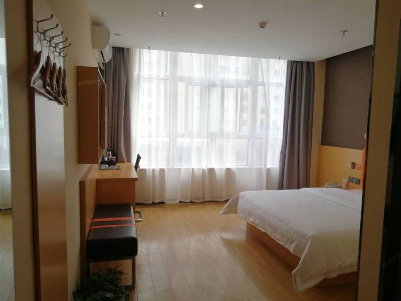7 Days Premium· Huai'an Zhou Enlai Jinianguan Yonghuai Dong Road,,2 star