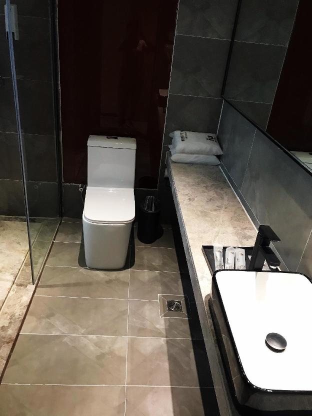 iu hotel taiyuan qianfeng south road store