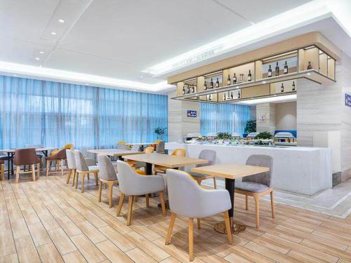 kyriad marvelous hotel dongguan changan light rail station