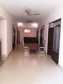 hotel the atulyam