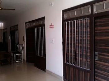 hotel the atulyam