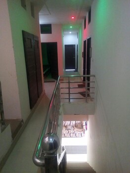 hotel the atulyam
