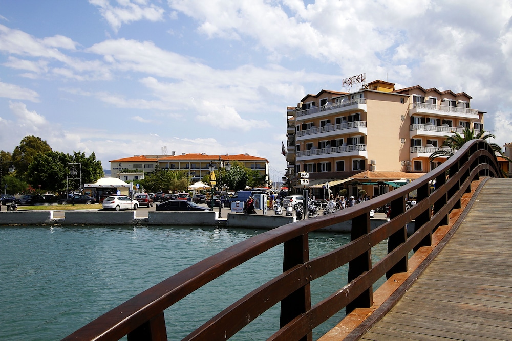 nirikos hotel