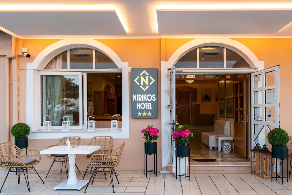 nirikos hotel