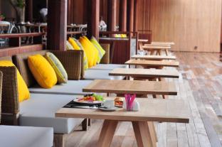 beach club by haad tien