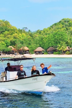 beach club by haad tien