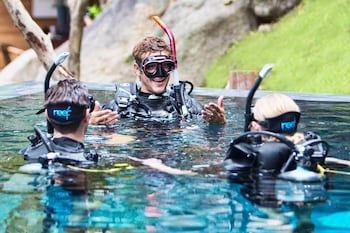 beach club by haad tien