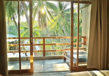 beach club by haad tien