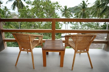 beach club by haad tien