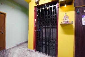 super hotel o rishra railway station formerly green guest house