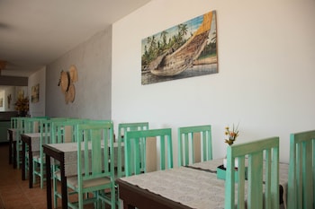 milos beach hotel