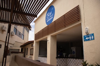 milos beach hotel