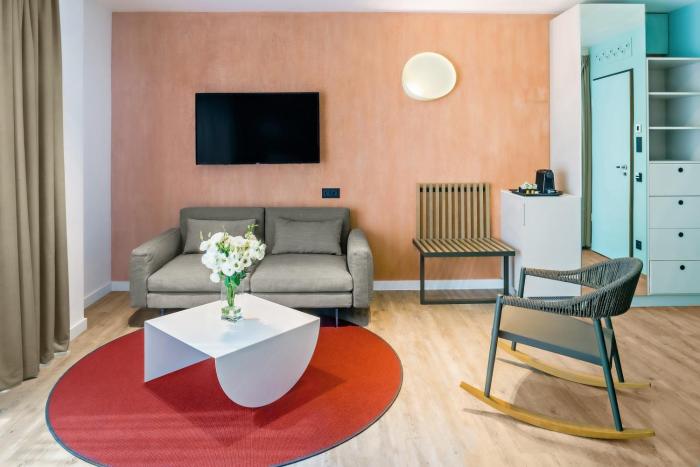 cortile hotel adult only