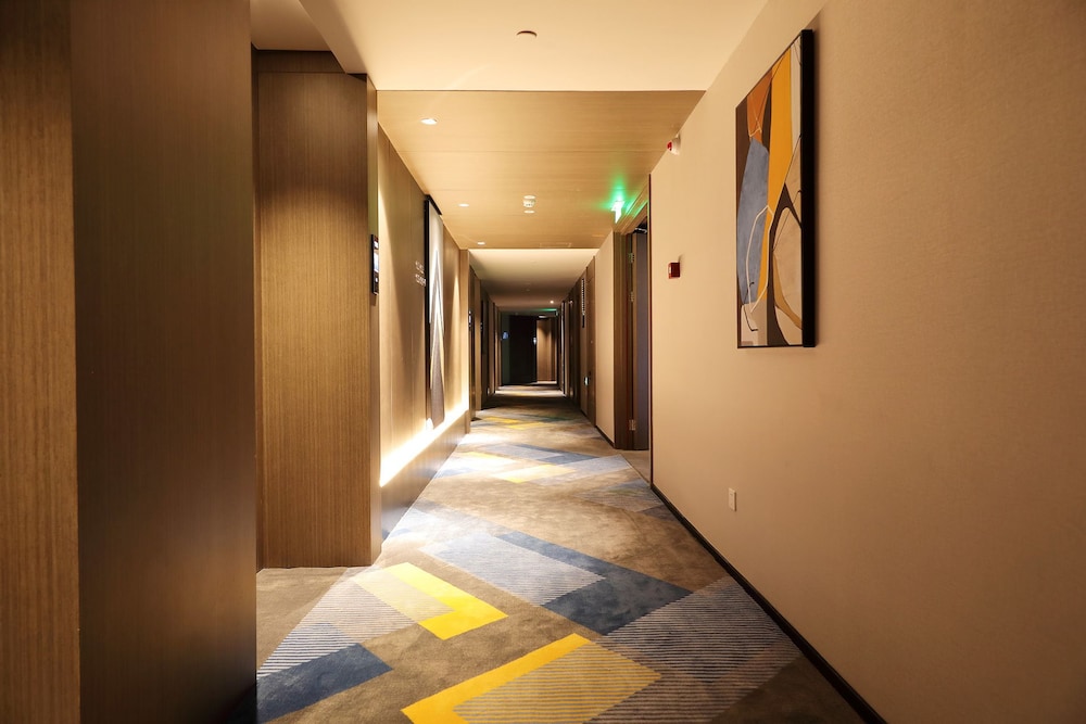 hampton by hilton technology city