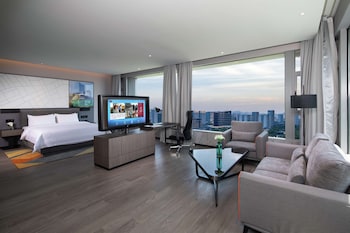 hampton by hilton technology city