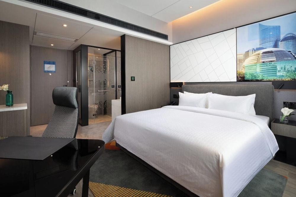 hampton by hilton technology city