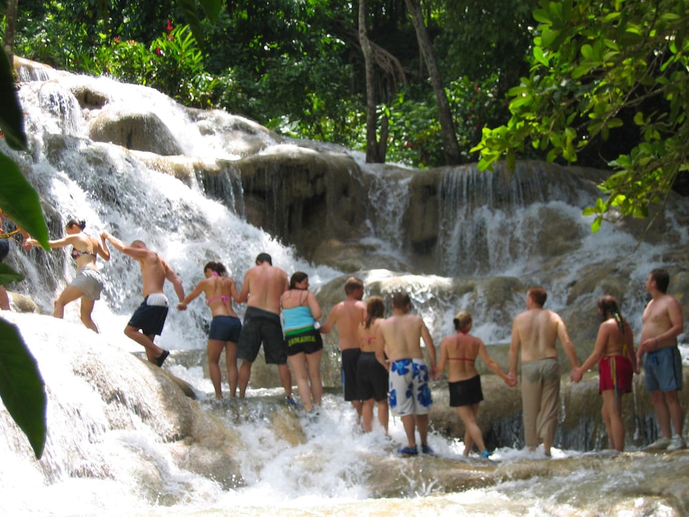 ocean view villa at coolshade ocho rios