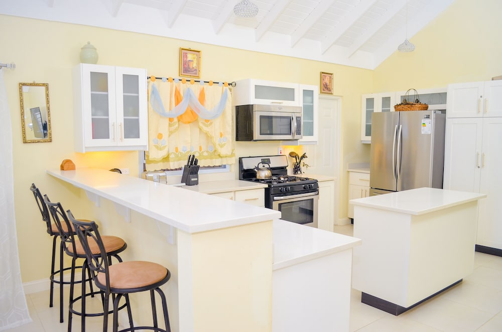 ocean view villa at coolshade ocho rios