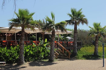 ionion beach apartment hotel