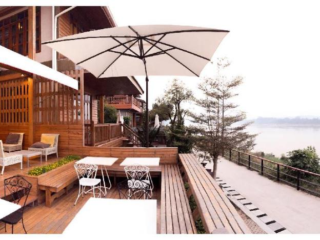 with a view hotel chiangkhan