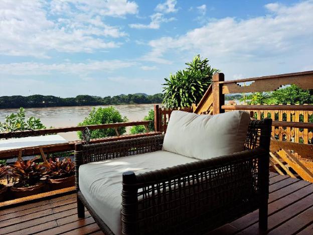 with a view hotel chiangkhan