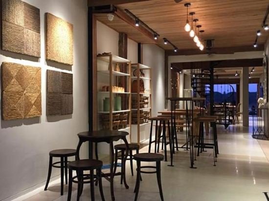 with a view hotel chiangkhan