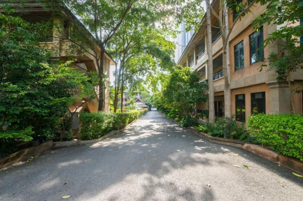 plumeria resort wong amat sha extra plus