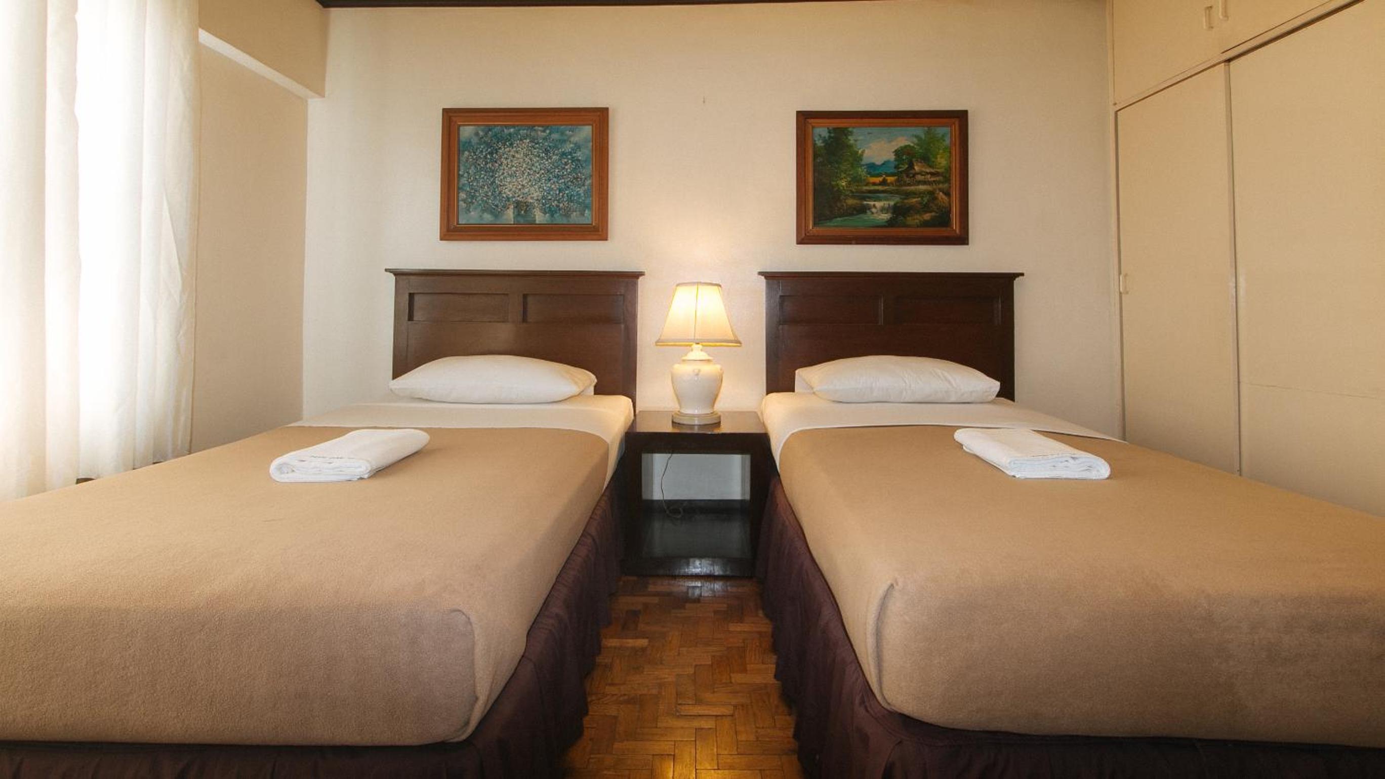 el rico suites