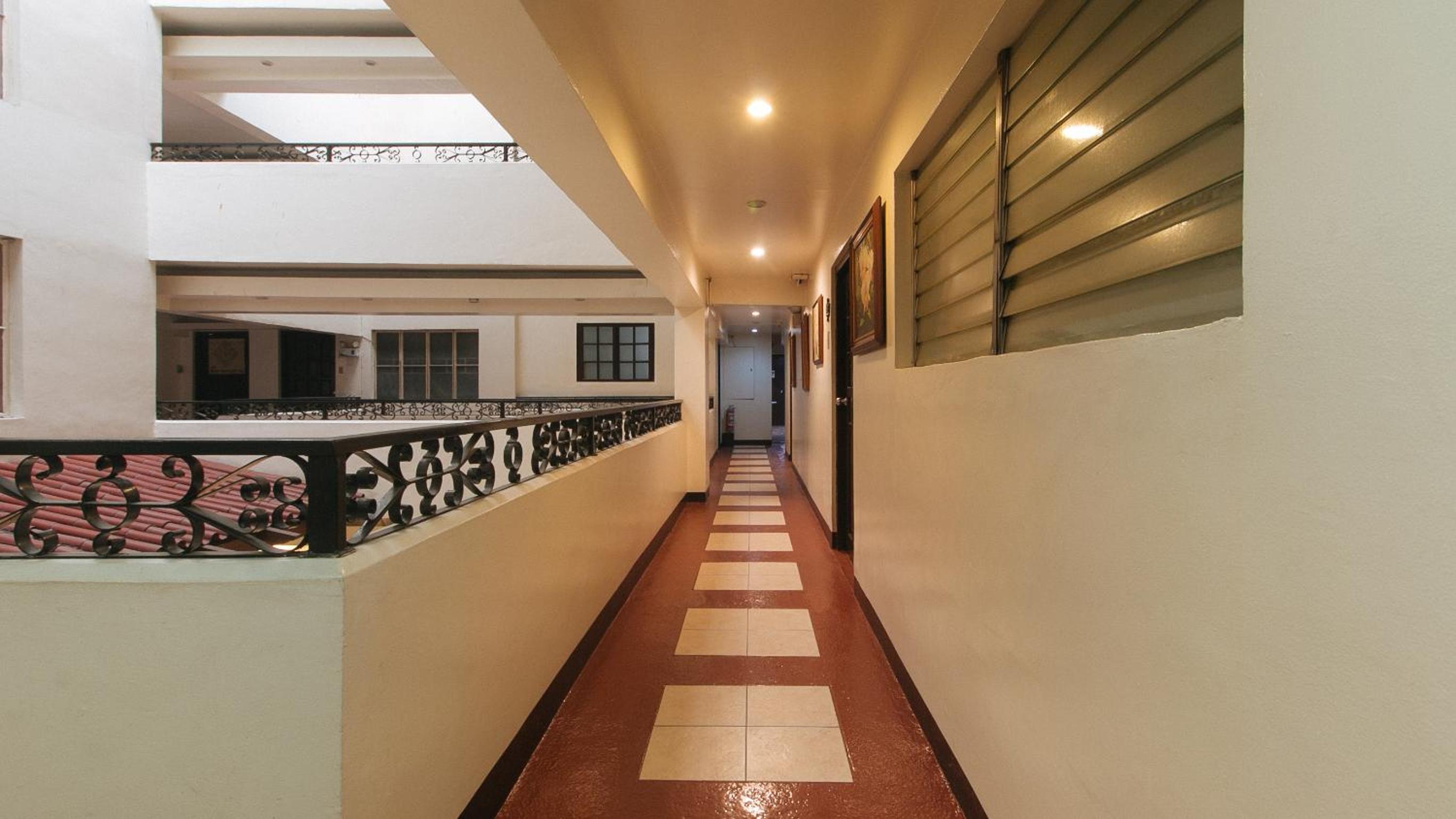 el rico suites