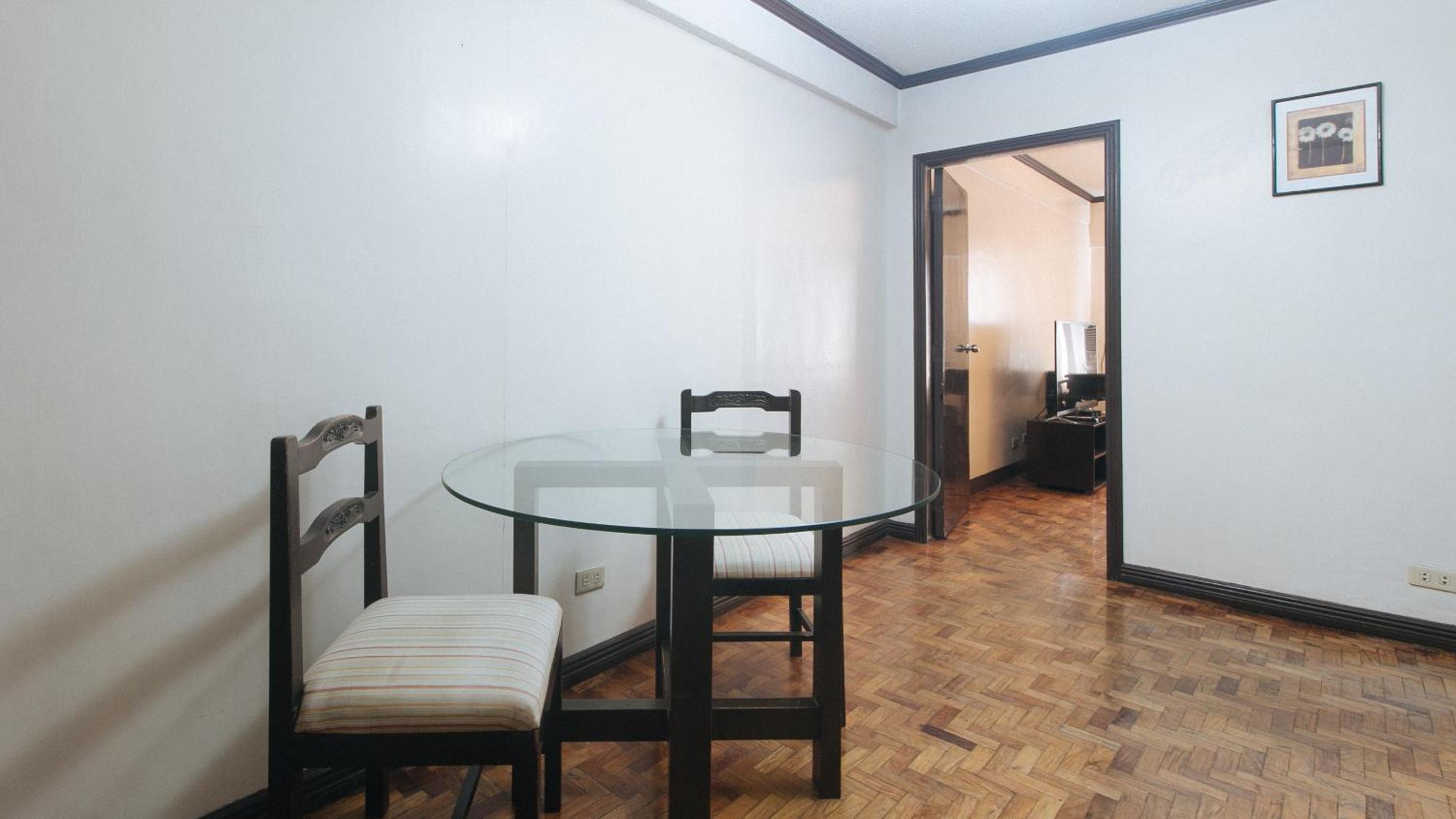 el rico suites