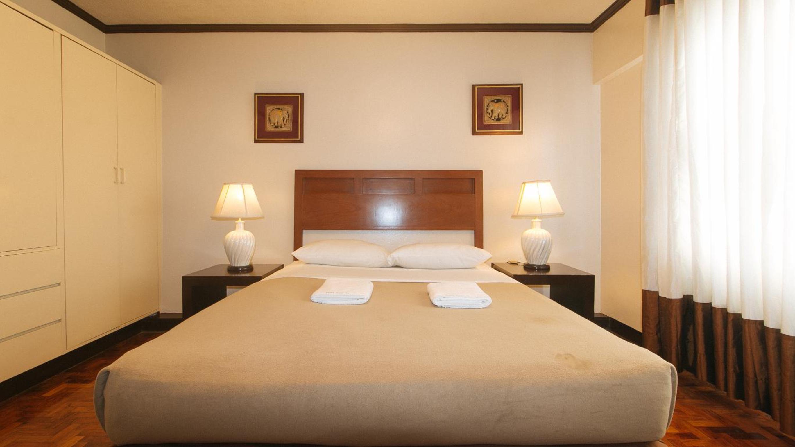 el rico suites