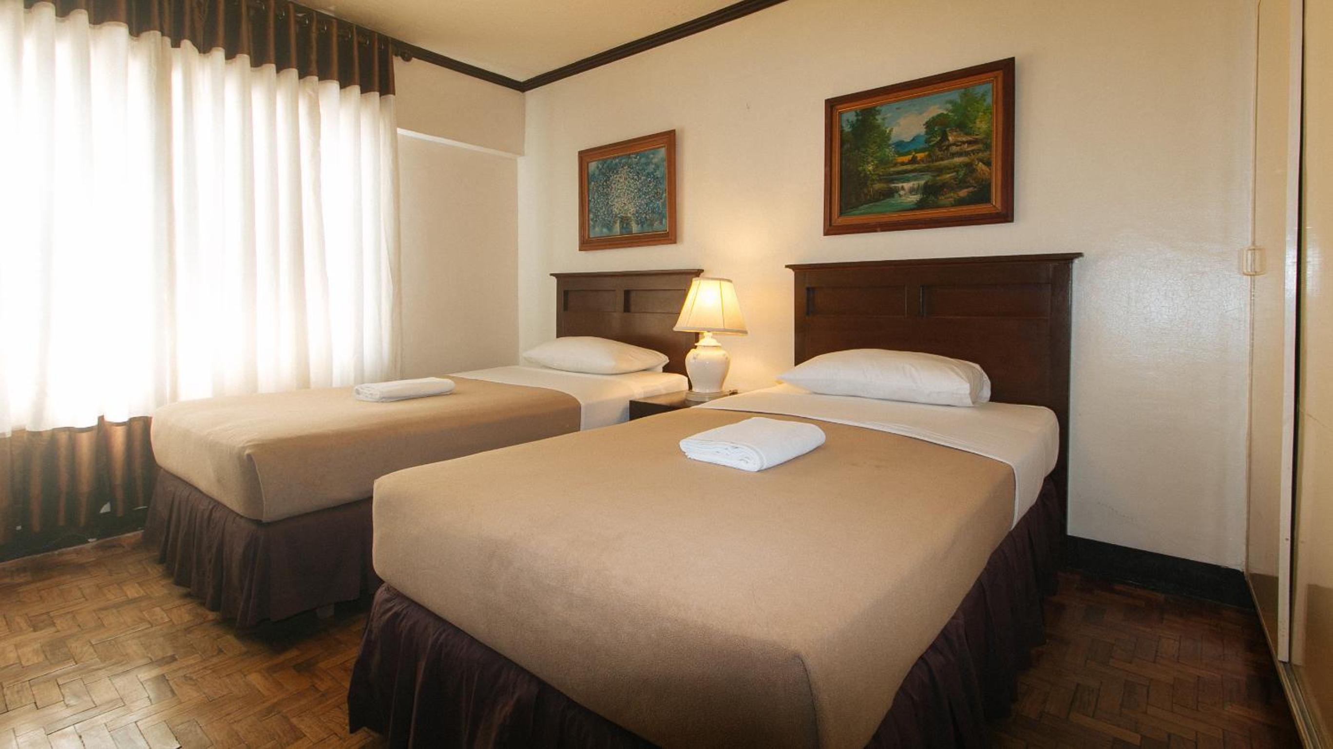 el rico suites
