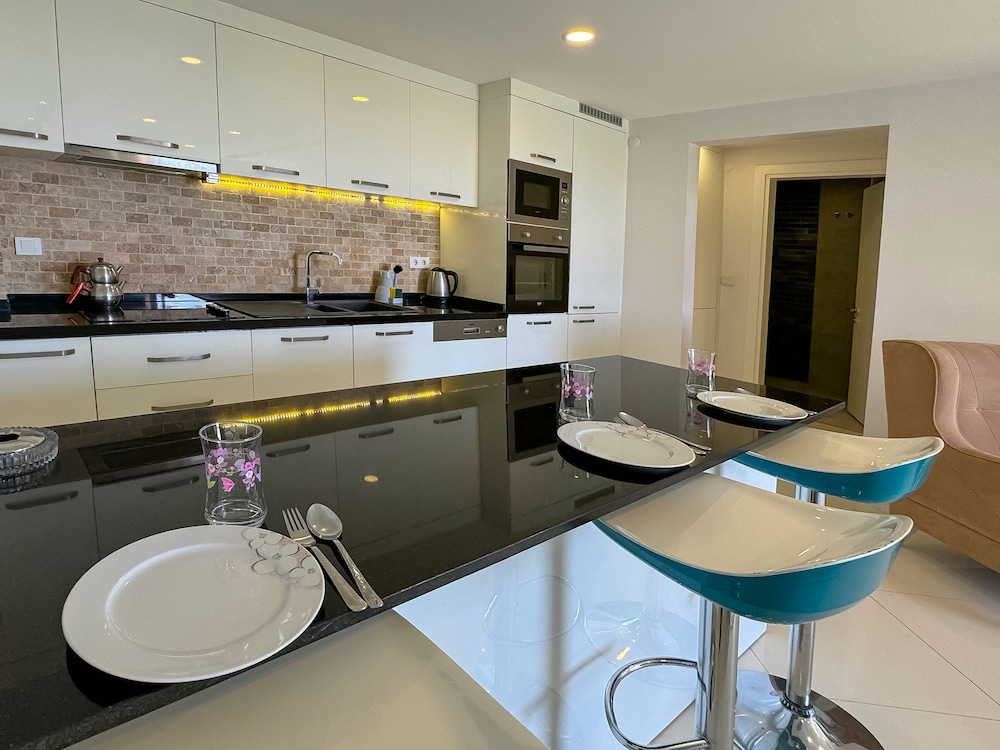 lavender residence