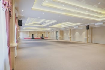 reddoorz plus near soekarno hatta airport 2