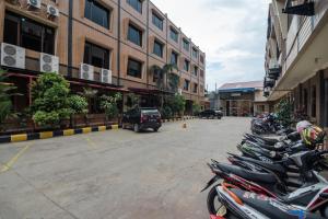 reddoorz plus near soekarno hatta airport 2